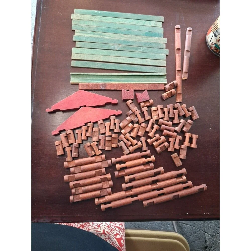 Vintage 1950s Lincoln Logs Set 2C in Round Canister